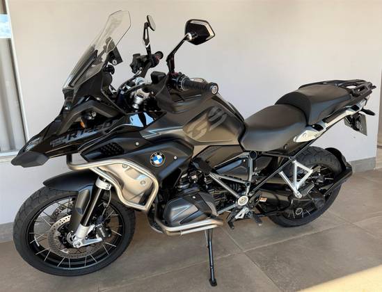 BMW R 1250 GS TRIPLE BLACK 